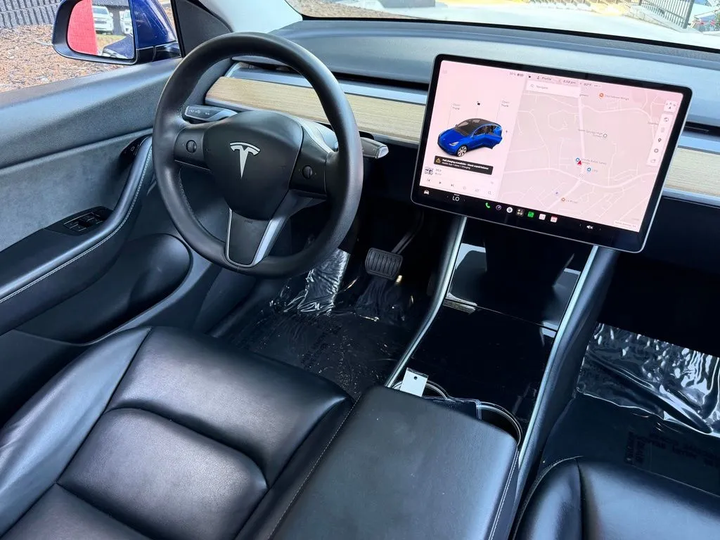 Tesla Model Y photo 41