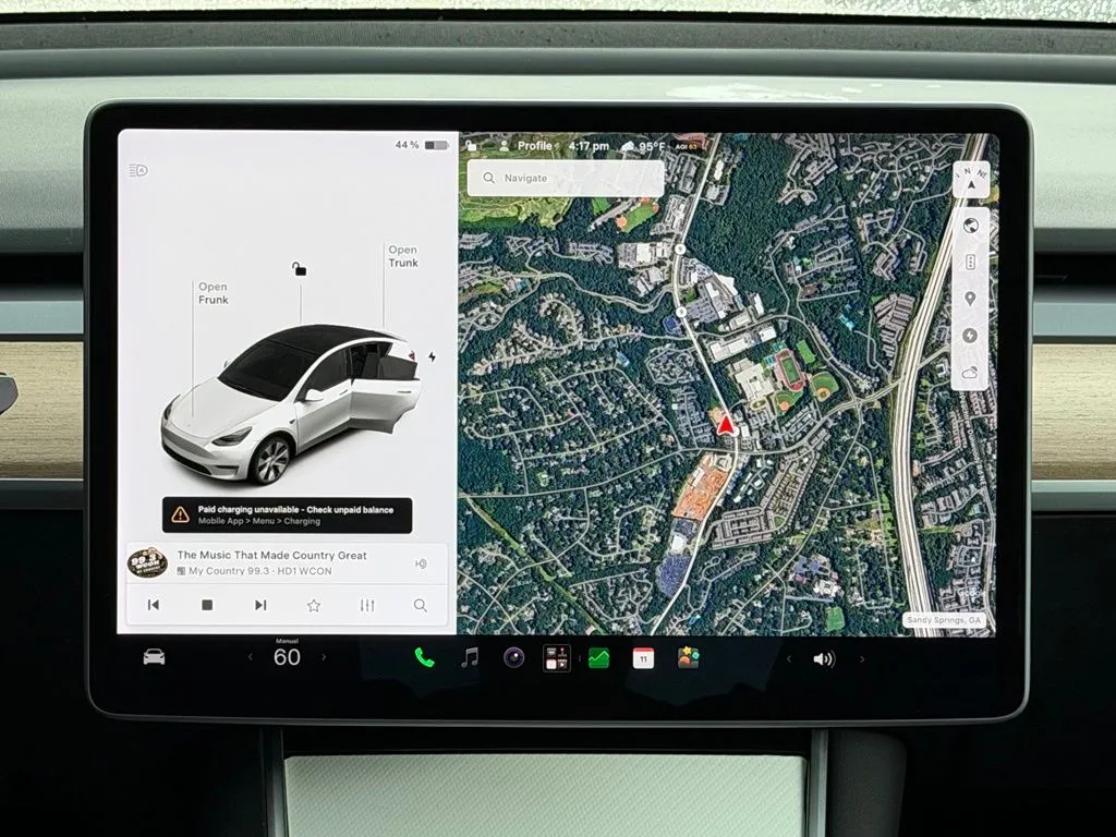 Tesla Model Y photo 48