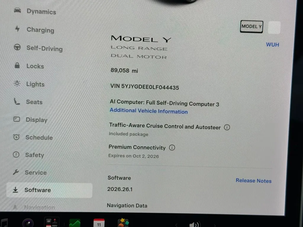 Tesla Model Y photo 53