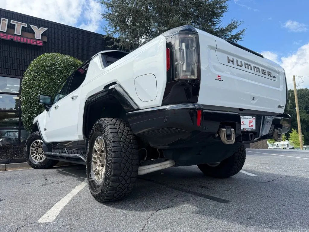 GMC Hummer EV photo 18