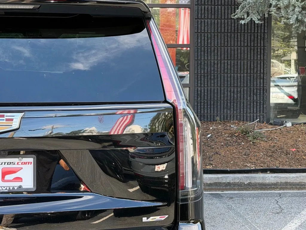 Cadillac Escalade photo 16