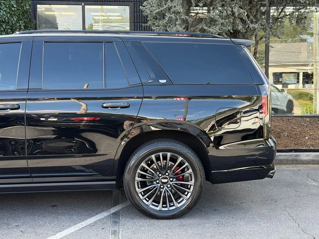 Cadillac Escalade photo 11