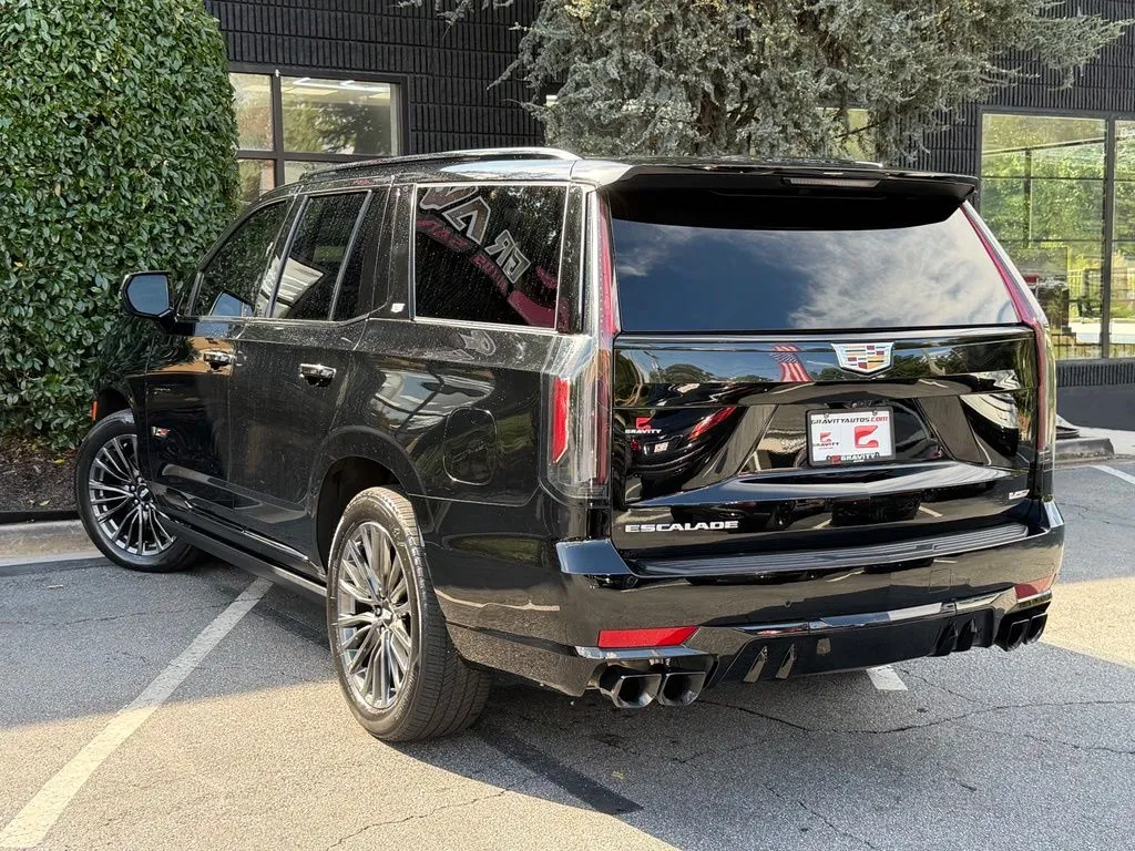 Cadillac Escalade photo 17