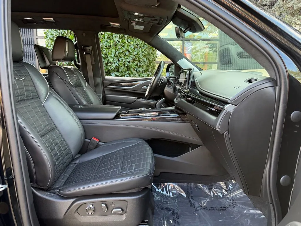 Cadillac Escalade photo 33