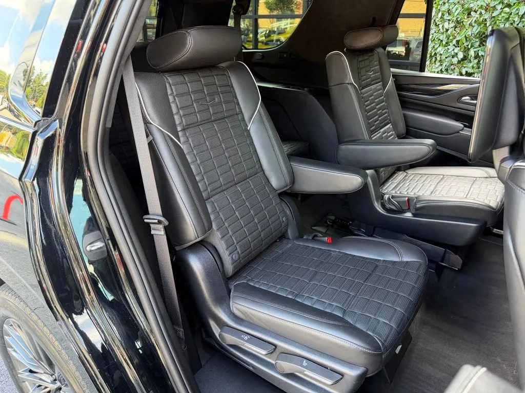 Cadillac Escalade photo 39