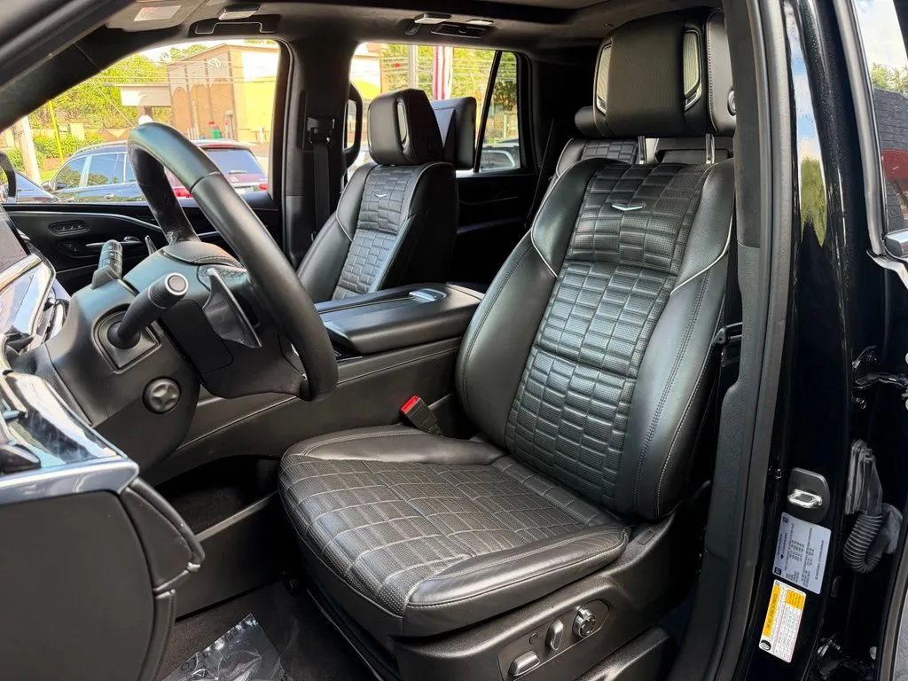 Cadillac Escalade photo 24