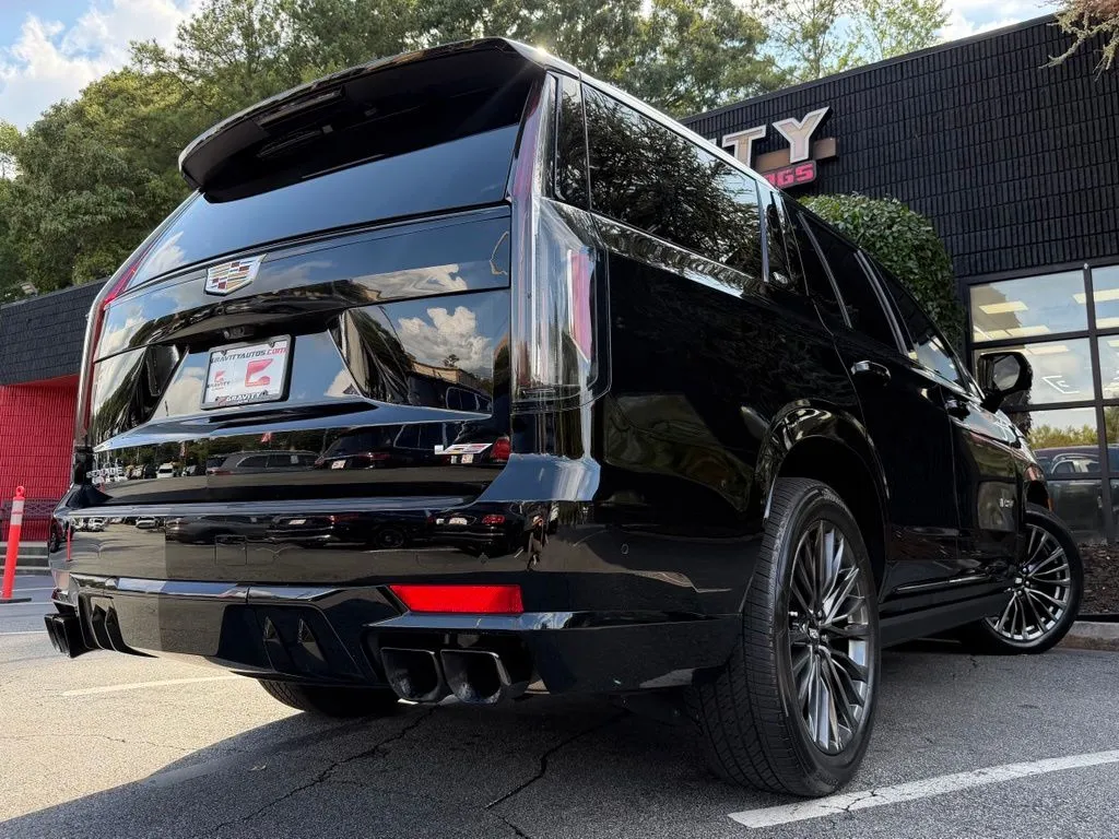 Cadillac Escalade photo 13
