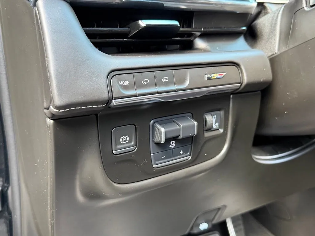 Cadillac Escalade photo 27
