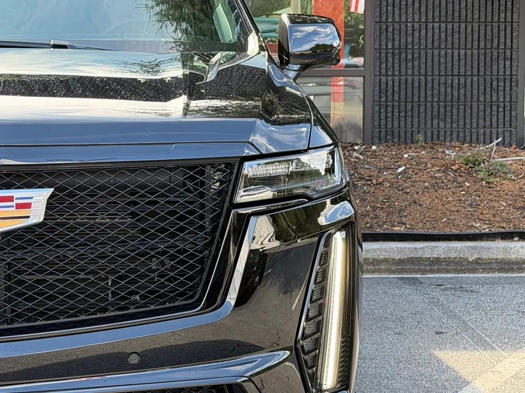 Cadillac Escalade photo 5