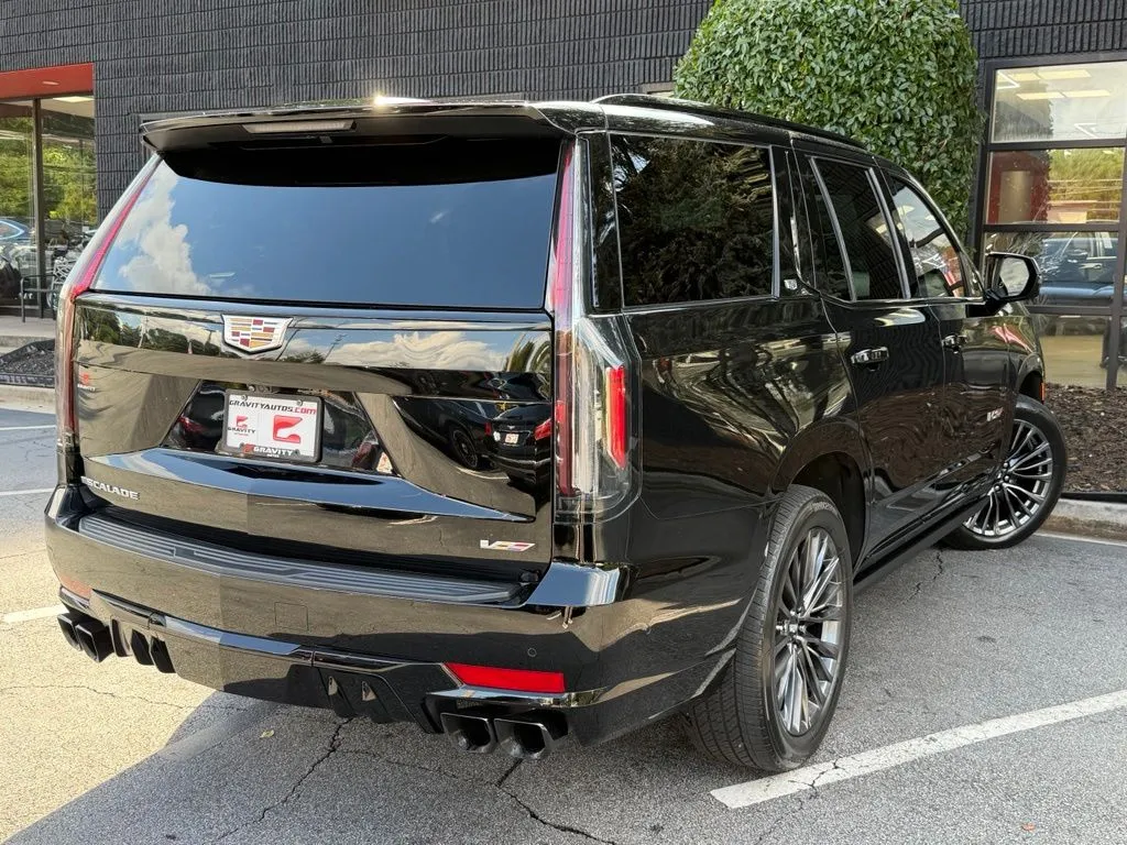 Cadillac Escalade photo 12
