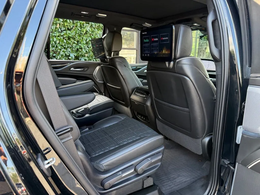 Cadillac Escalade photo 38