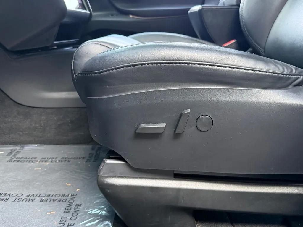 Tesla Model X photo 27