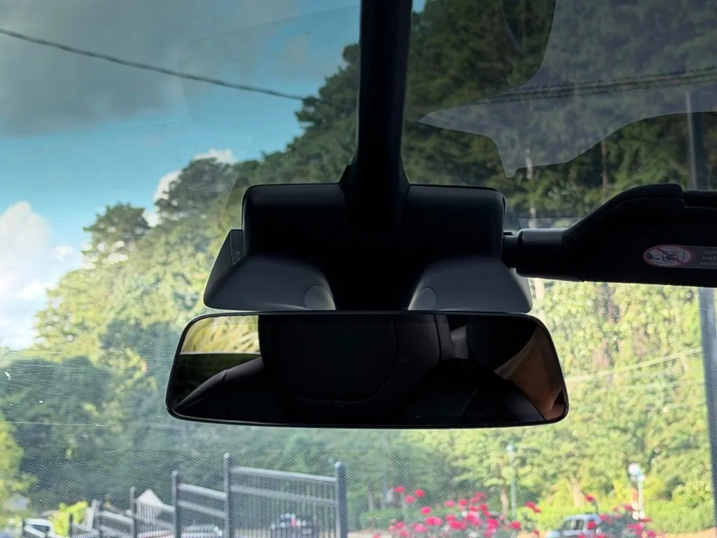 Tesla Model X photo 51