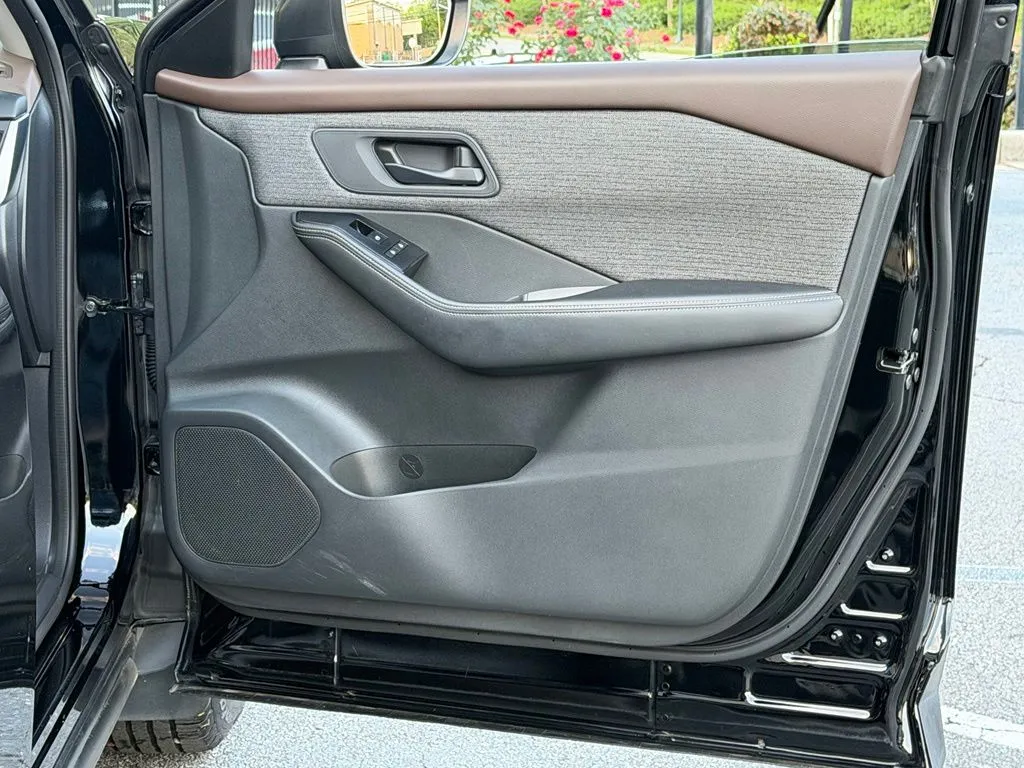 Nissan Rogue photo 35