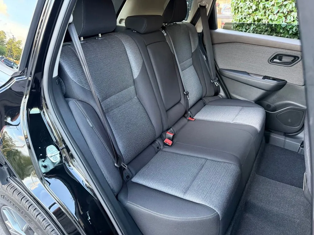 Nissan Rogue photo 38