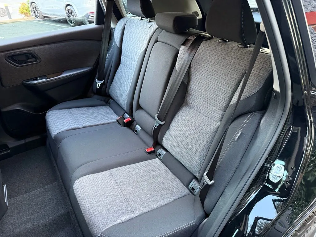 Nissan Rogue photo 31