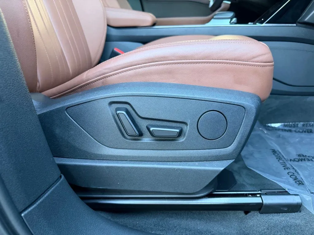 Audi e-tron photo 36