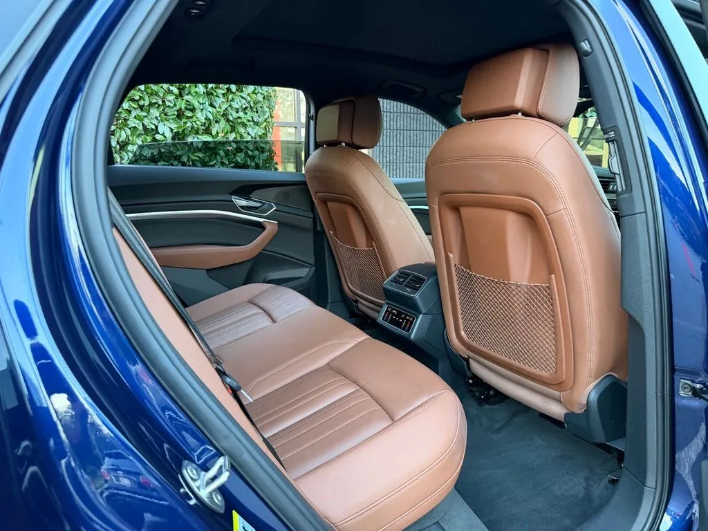 Audi e-tron photo 40