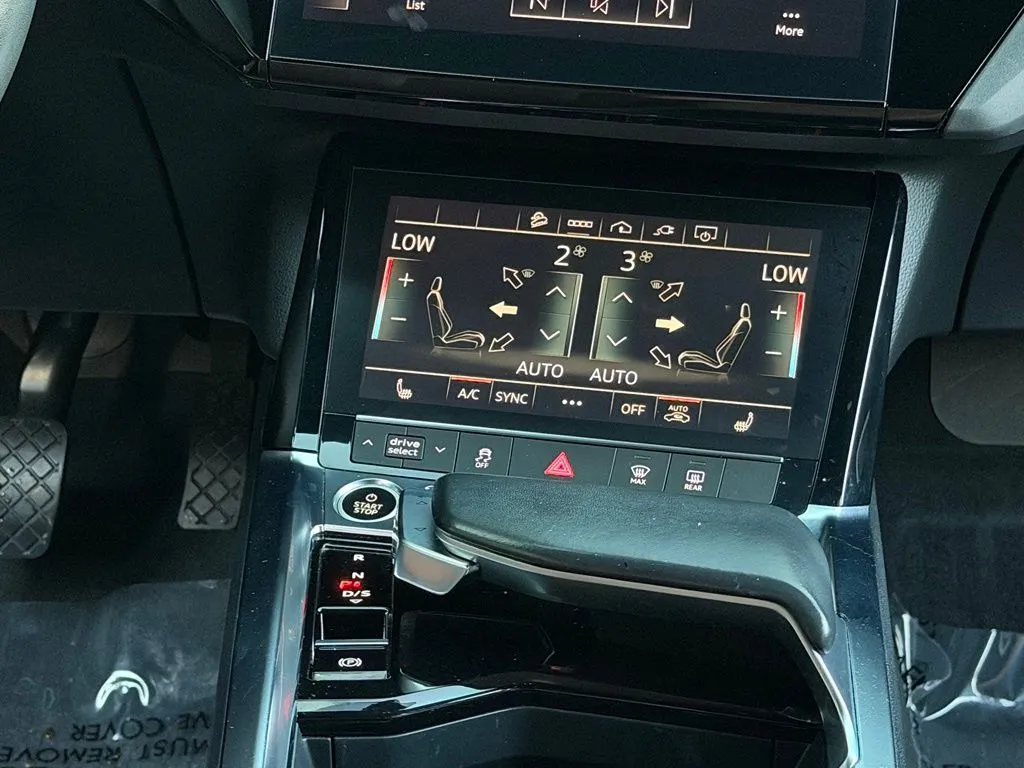 Audi e-tron photo 49