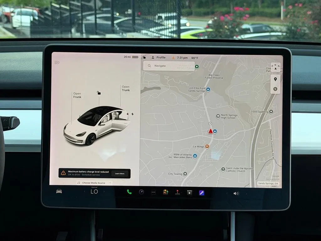 Tesla Model 3 photo 46