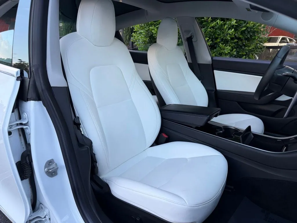 Tesla Model 3 photo 34