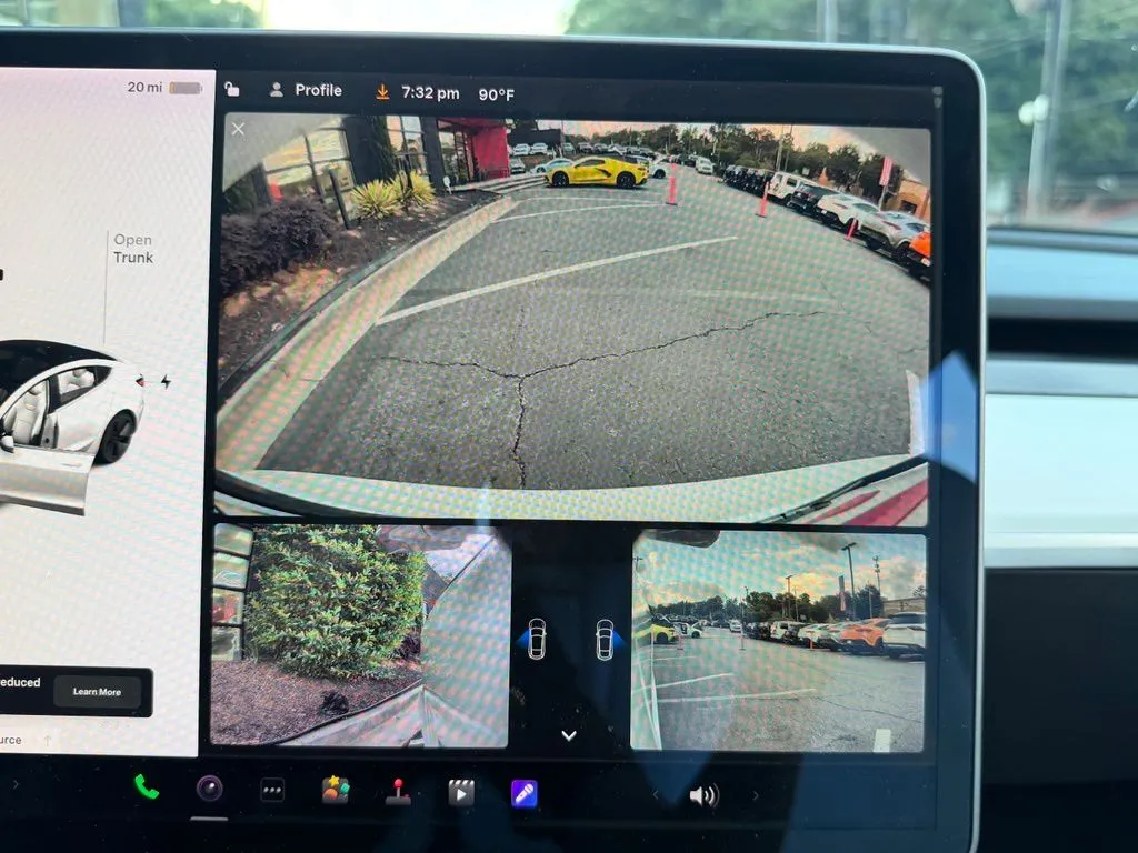 Tesla Model 3 photo 51