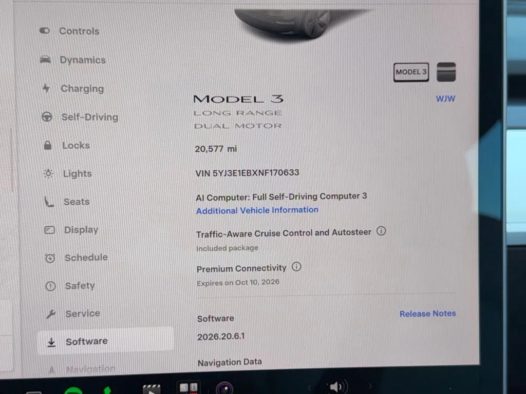 Tesla Model 3 photo 52