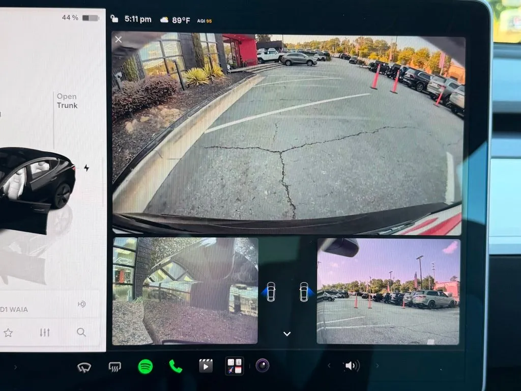 Tesla Model 3 photo 51