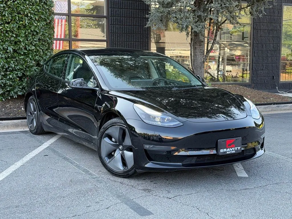 Tesla Model 3 photo 6
