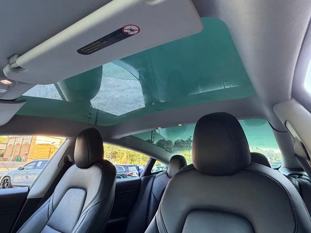 Tesla Model 3 photo 49