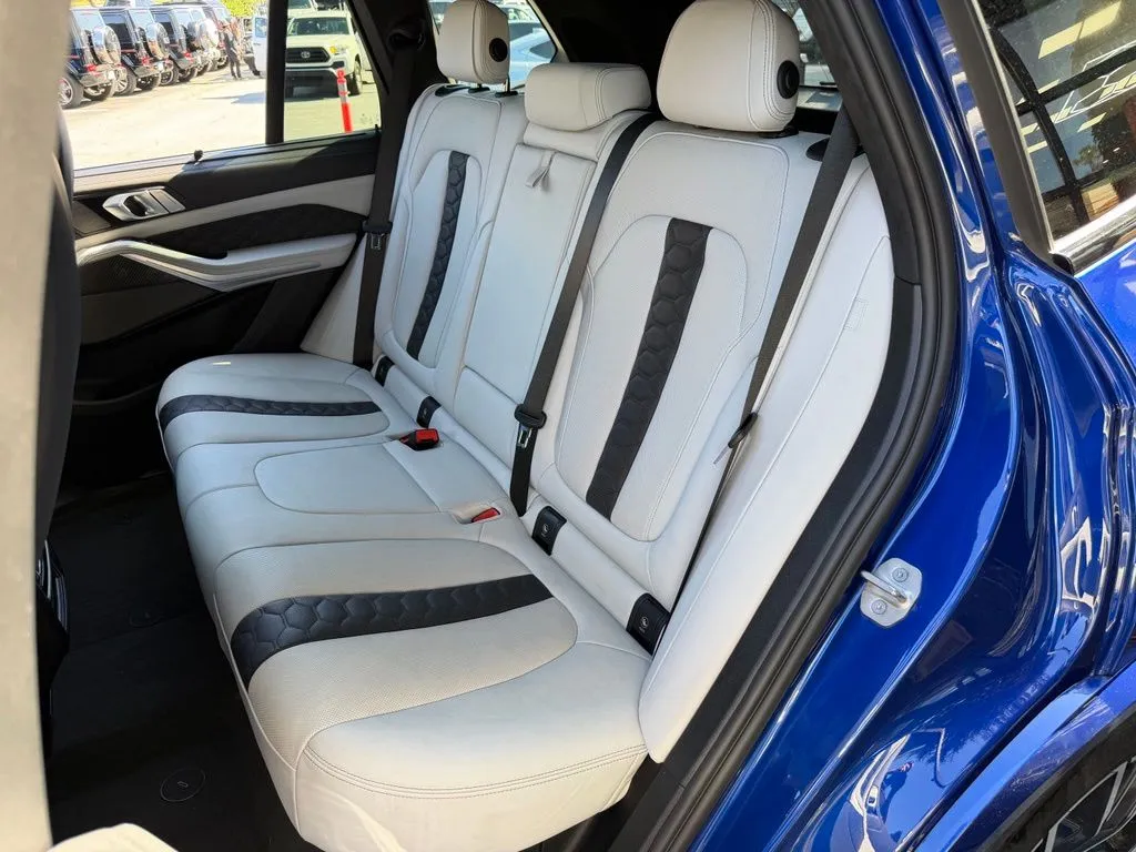 BMW X5 M photo 32