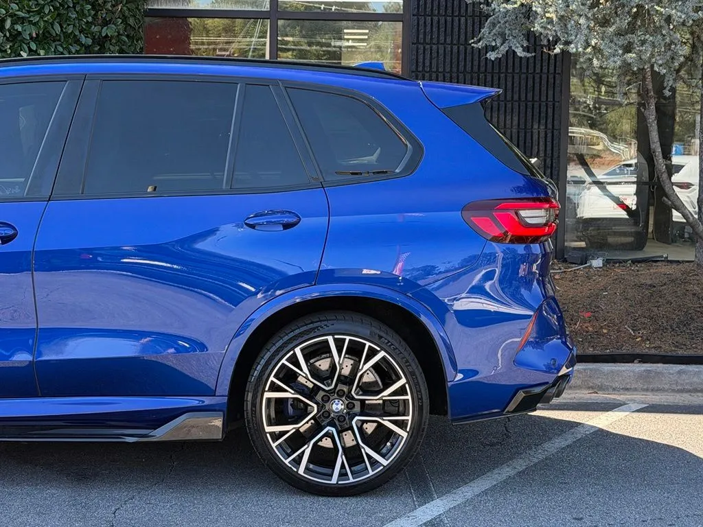 BMW X5 M photo 11