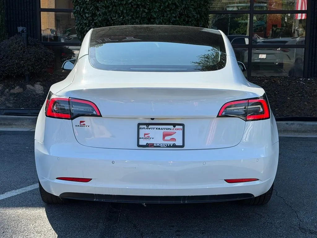 Tesla Model 3 photo 14