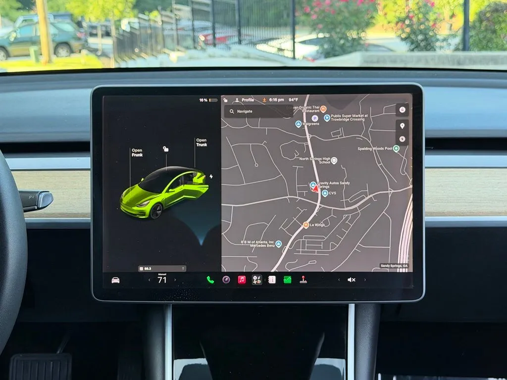 Tesla Model 3 photo 46