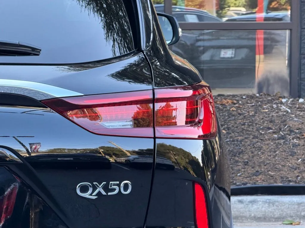 Infiniti QX50 photo 16