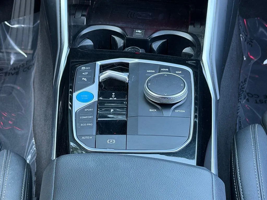 BMW i4 photo 49