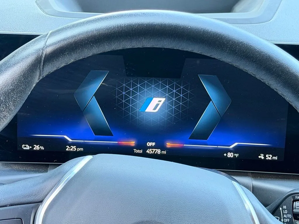BMW i4 photo 47