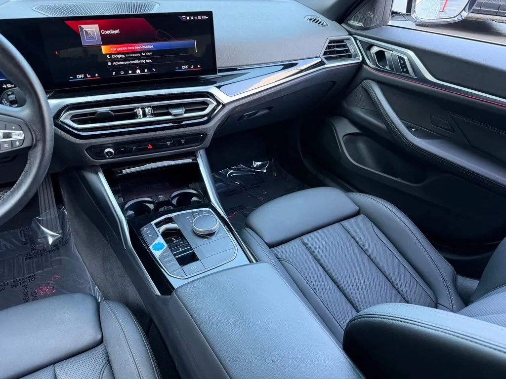 BMW i4 photo 43