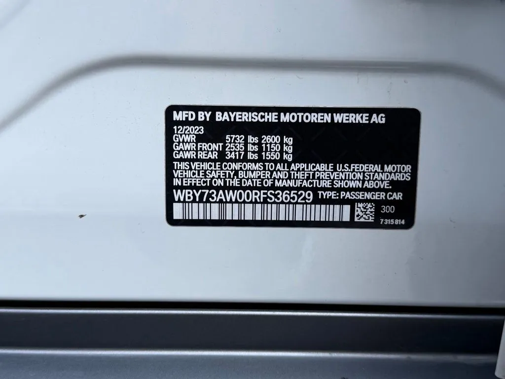BMW i4 photo 55
