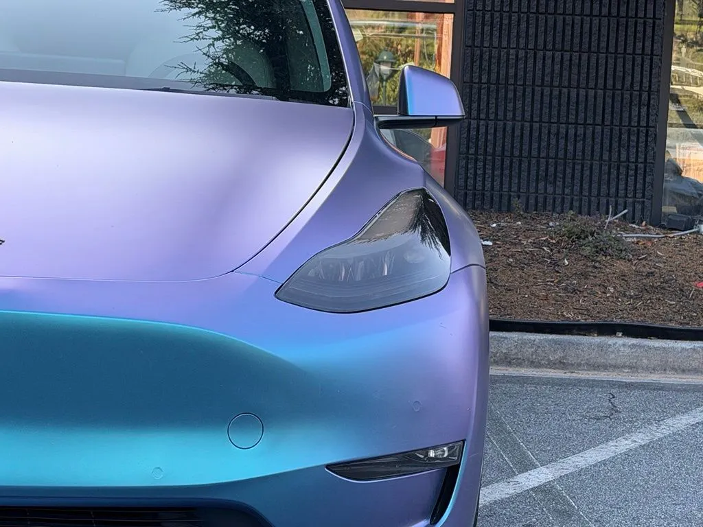Tesla Model Y photo 6