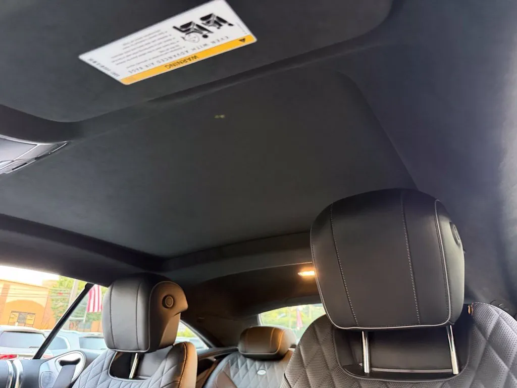 Mercedes-Benz S-Class photo 49