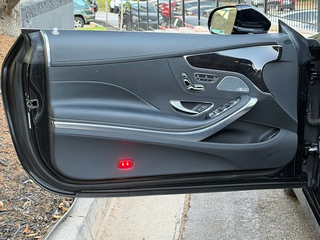 Mercedes-Benz S-Class photo 28