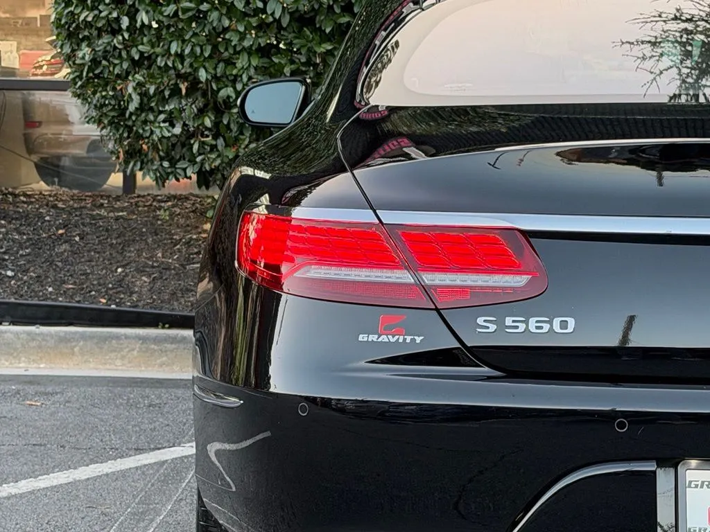 Mercedes-Benz S-Class photo 15