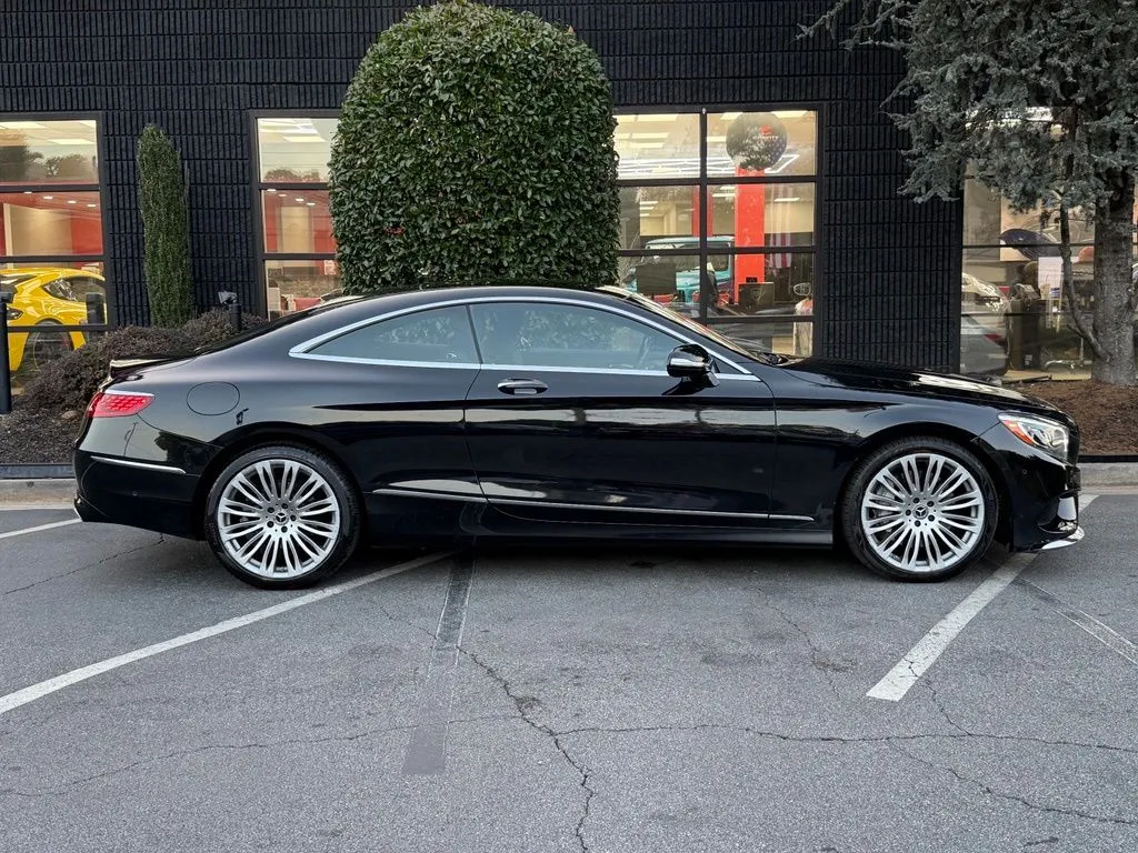 Mercedes-Benz S-Class photo 21