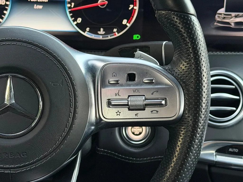 Mercedes-Benz S-Class photo 42