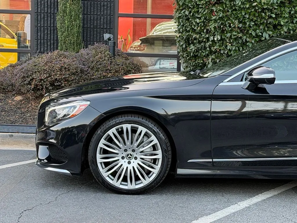 Mercedes-Benz S-Class photo 10