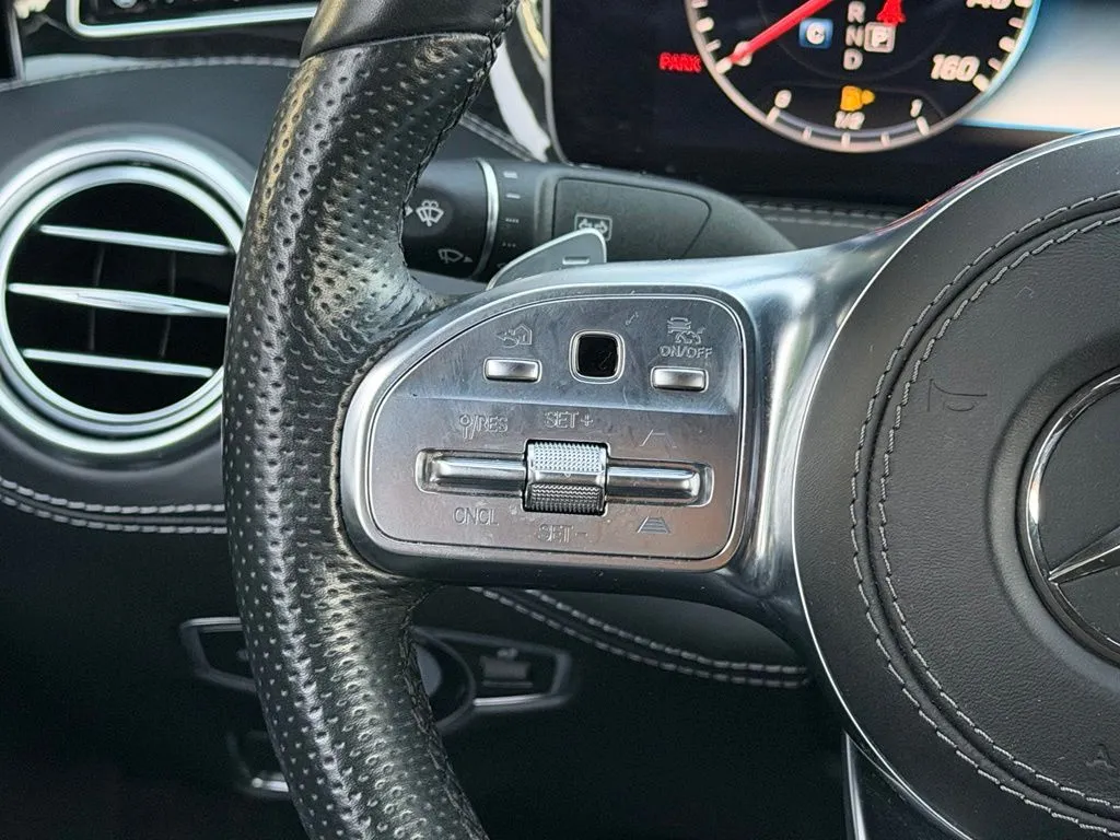 Mercedes-Benz S-Class photo 41