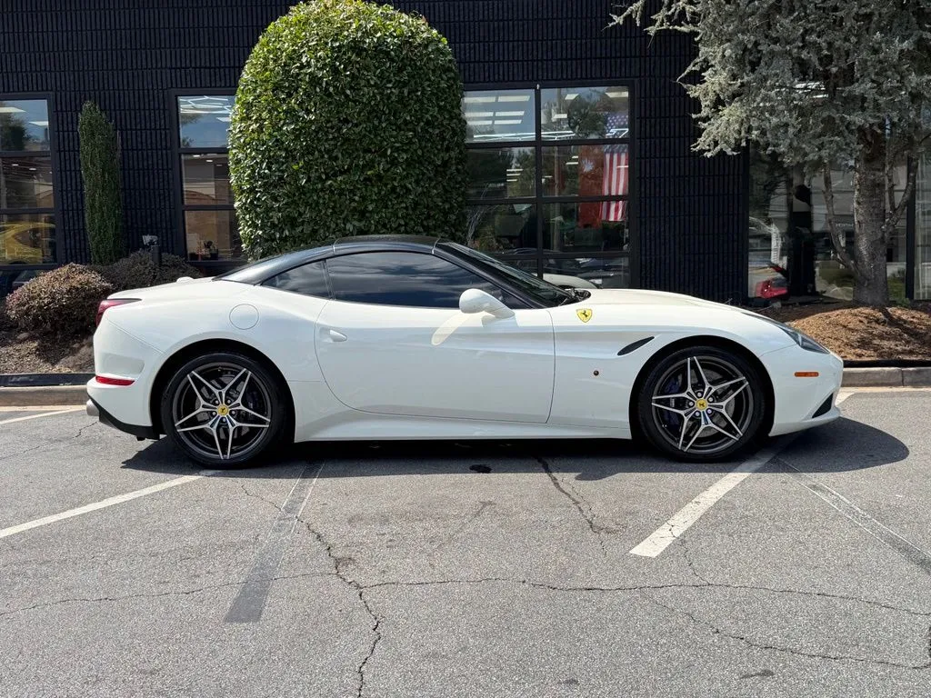 Ferrari California photo 21