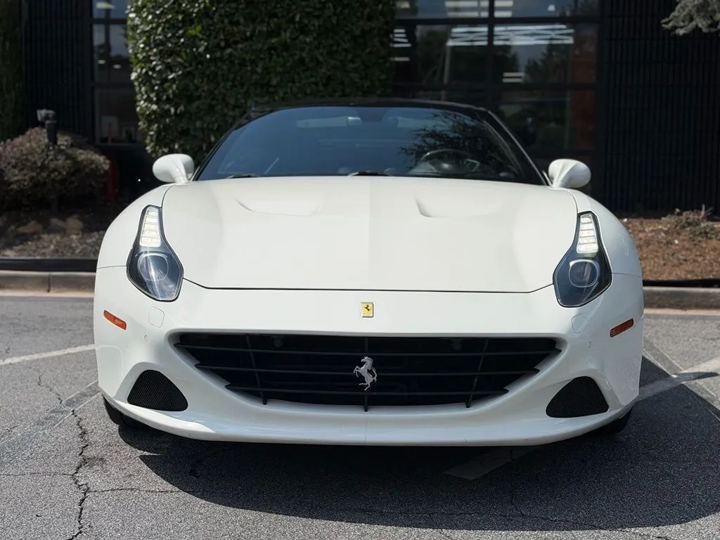 Ferrari California photo 3