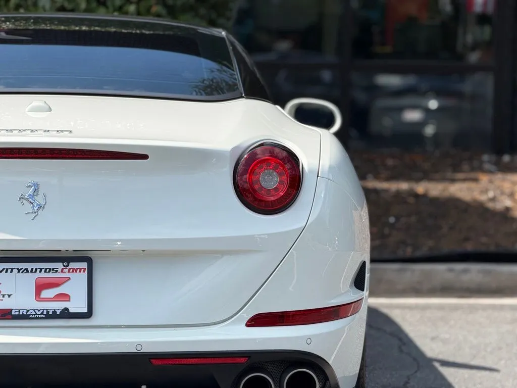 Ferrari California photo 16